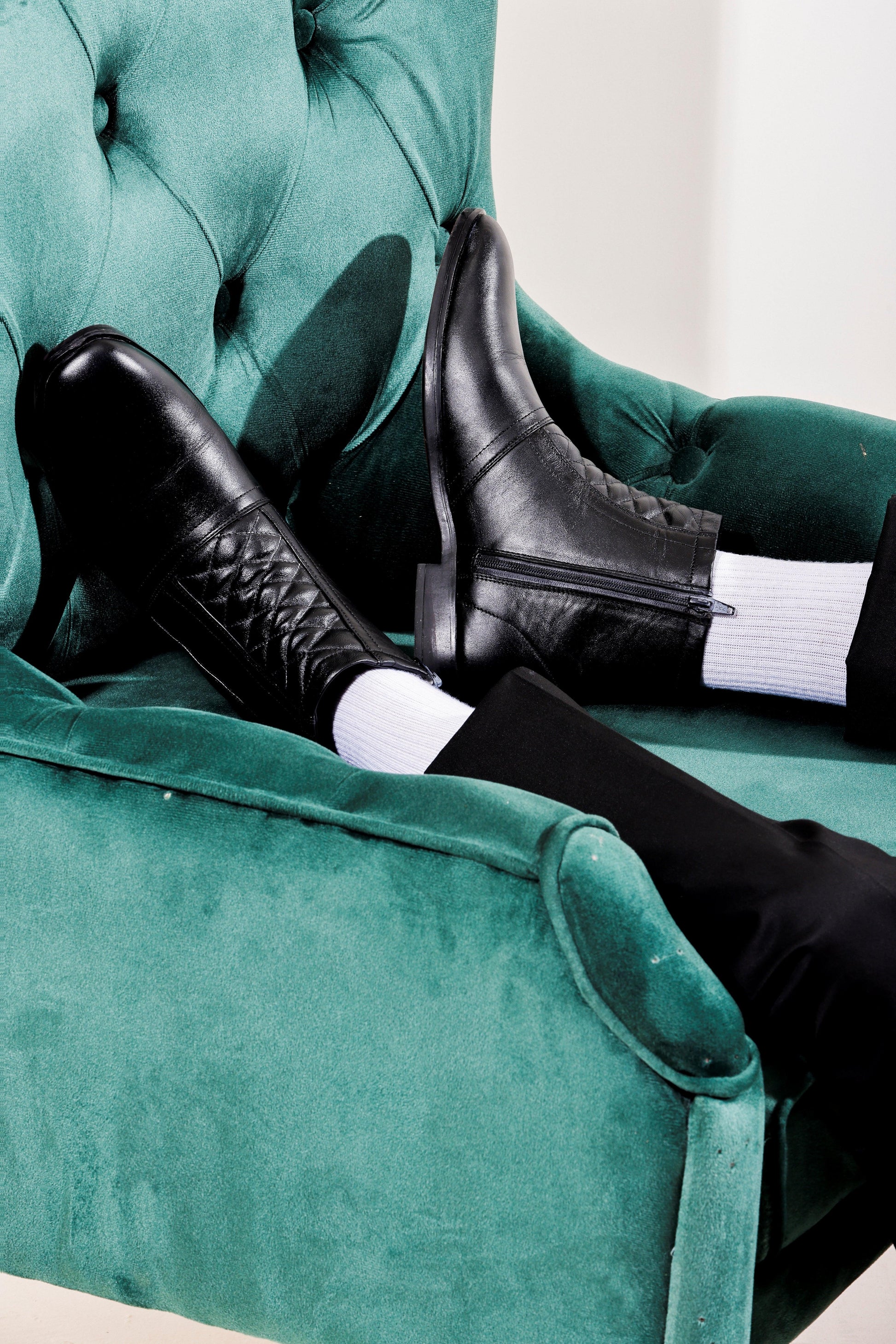 Men Black Leather Textured Chelsea Boots - obotoriginal