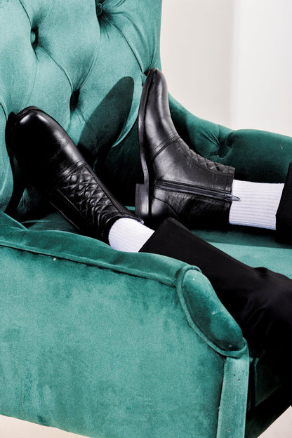 Men Black Leather Textured Chelsea Boots - obotoriginal