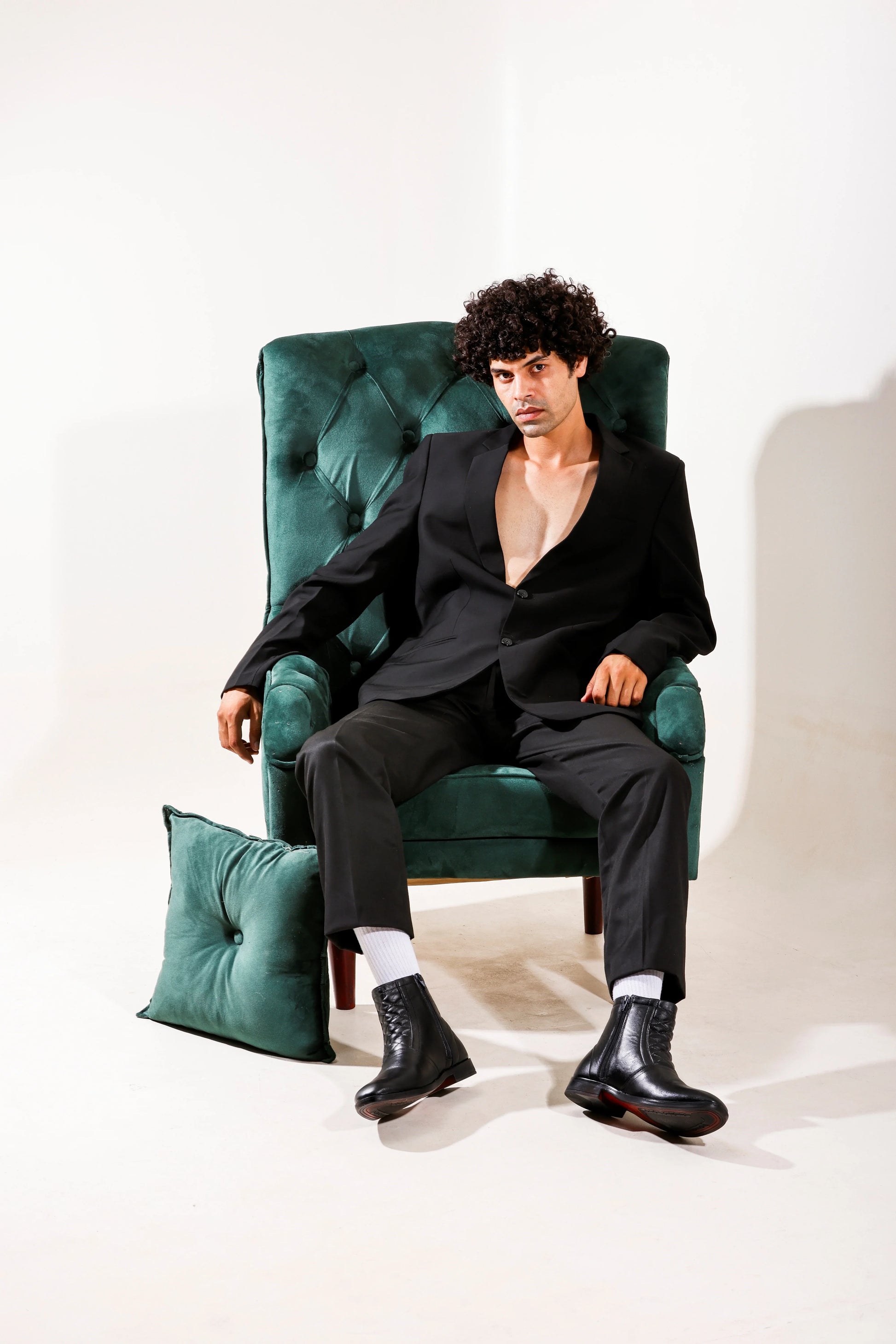 Men Black Leather Textured Chelsea Boots - obotoriginal